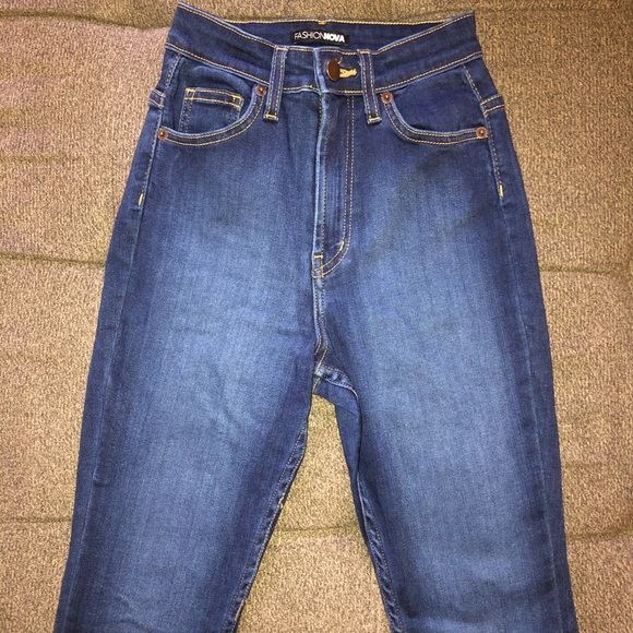Fashion Nova Jeans - Picture 2 of 5